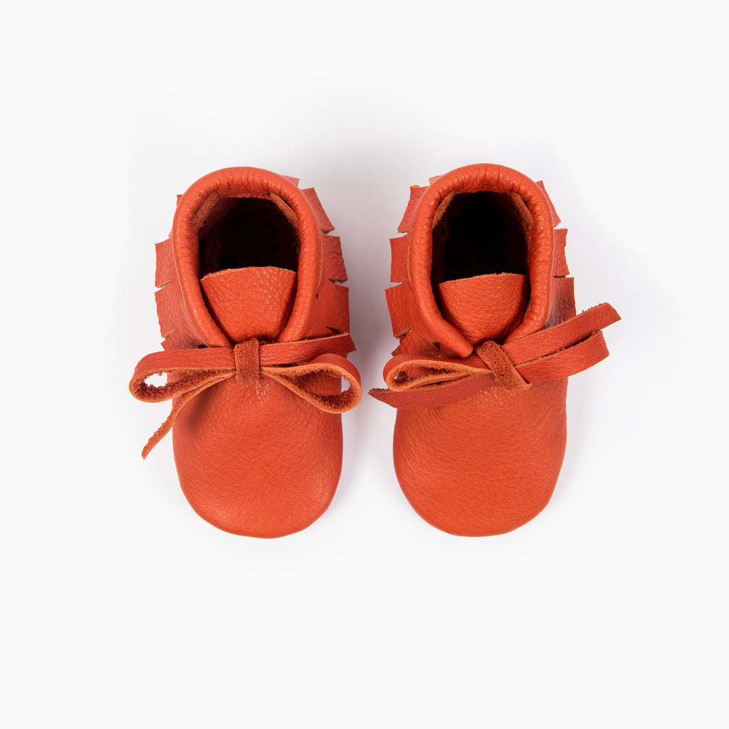TOMATO LACED MOCCASINS